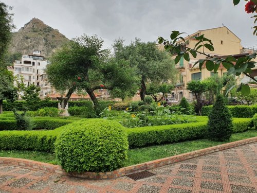 Екскурзия в ИТАЛИЯ - Нова година в Сицилия - Катания, 4 нощувки!